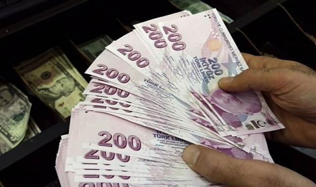 İşçilere Verilecek Zam, Memurları da Yakından İlgilendiriyor