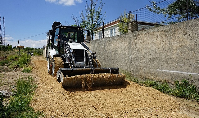 KARAKÖPRÜ’DE 3 KIRSAL MAHALLEDE YOL ÇALIŞMASI
