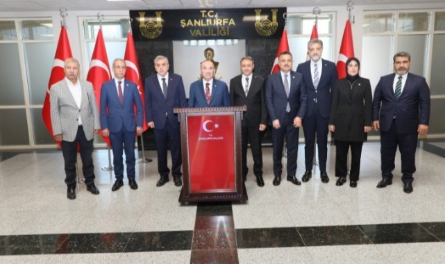 Bozdağ,Beyazgül ve Milletvekilleri Vali Şıldak'ı ziyaret etti.