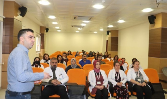 Dr. Öğr. Üyesi Çelik, “HIV enfeksiyonu tedavi edilebilir kronik bir hastalıktır”