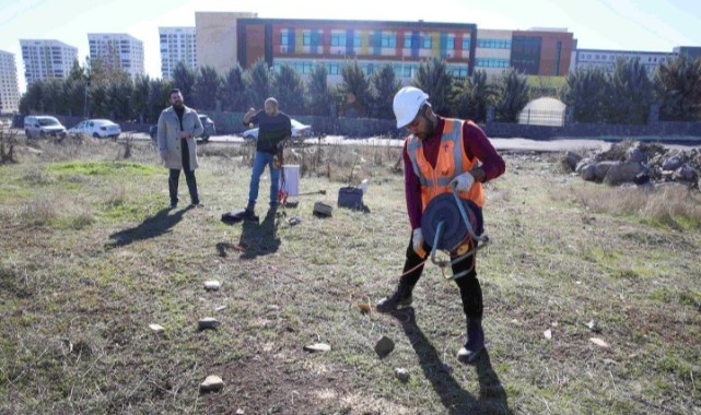 Karaköprü'de jeofizik çalışmalarla sağlam zeminler belirleniyor (Video)