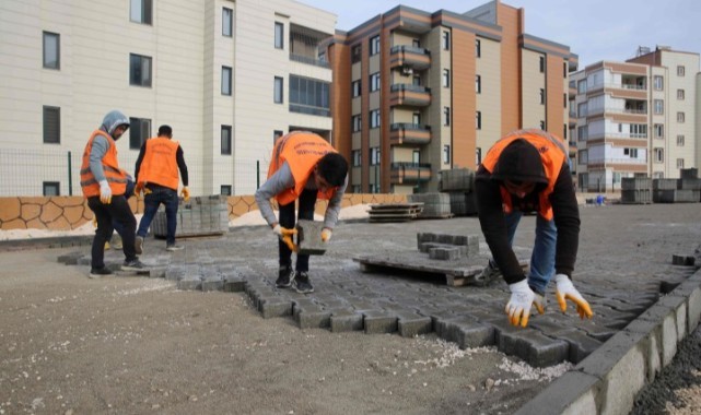 Narlıkuyu'da üstyapı çalışmalarıyla yollar yenileniyor (Video)