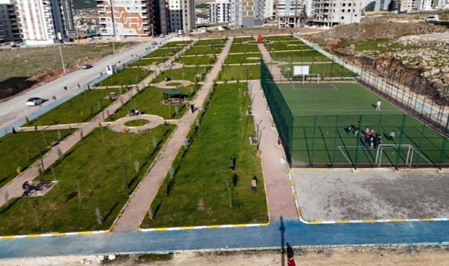 Karaköprü'de 11 bin metrekarelik yeni park kazandırıldı (Video)