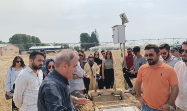 Harran Üniversitesi Ziraat Fakültesi Hocalarından GAPTAEM Talat Demirören Araştırma ve Uygulama Çiftliği'ne Teknik Gezi
