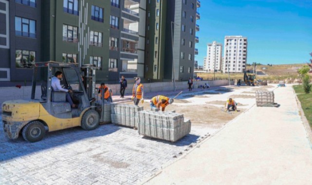 Karaköprü’de yeni yol seferberliği sürüyor (Video)
