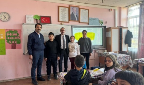 Siverek Kaymakamı Musa AYDEMİR Mehmetçik İlkokulunu ziyaret etti