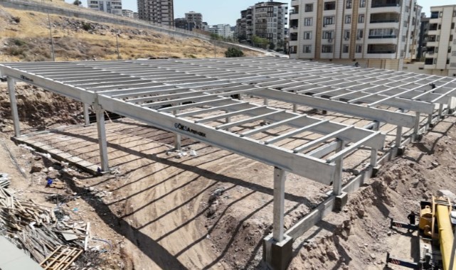 Karaköprü Belediyesi’nden Hem Pazar Hem Otopark Projesi