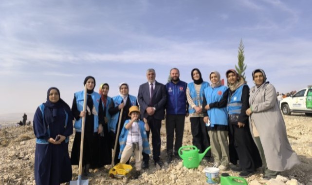Şanlıurfa’da Ağaç Dikme Etkinliğiyle Çevre Bilinci Artıyor!