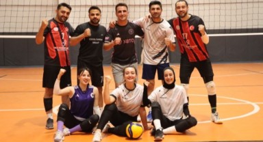 Şanlıurfa'da Öğretmenler Arası Voleybol Turnuvası Başladı!