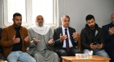 Şanlıurfa Hasan Valisi Şıldak, Şehit Ailesini Ziyaret Etti!