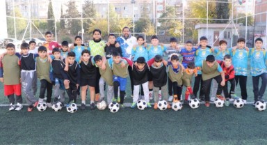 Kış Spor Okullarıyla Haliliye’de Futbola Büyük İlgi!