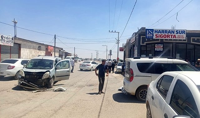 Şanlıurfa’da Belediye Çarşısı Mevkiinde Trafik Kazası Yaşandı