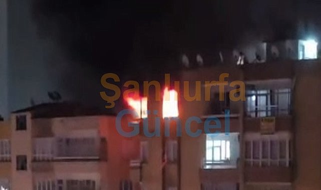 Şanlıurfa'da Çatı Katına Yakın Dairede Yangın Alarmı!