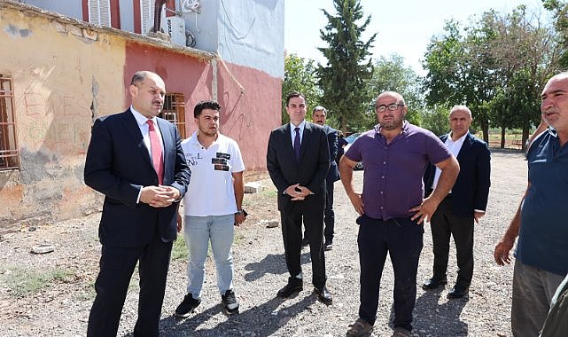 Başkan Gülpınar Depremden Etkilenen Bölgede Vatandaşlarla Buluştu