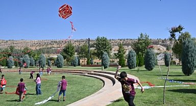 Şanlıurfa’da Öğrencilerden Gazze’deki Çocuklara Destek