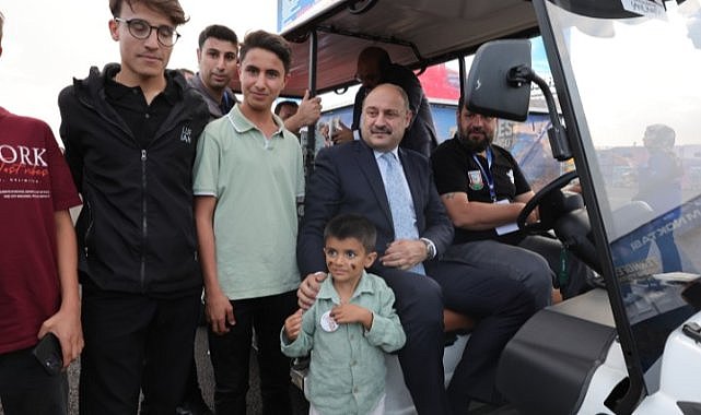 Başkan Gülpınar’dan TEKNOFEST Mesajı: “Gençlerimizin Yüzündeki Mutluluk Her Şeyi Anlatıyor”