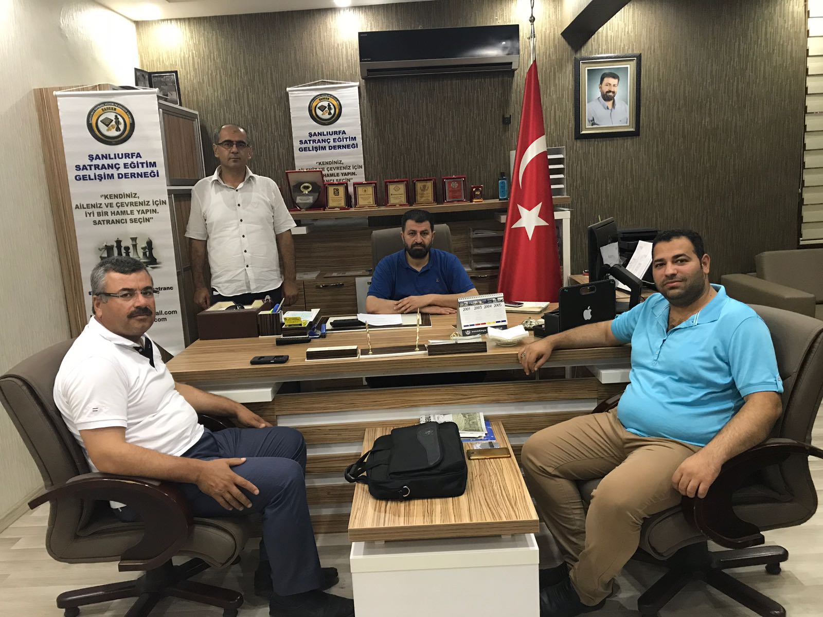 ÇOCUKLARI VE GENÇLERİ SATRANÇ İLE GELİŞTİRMEK
