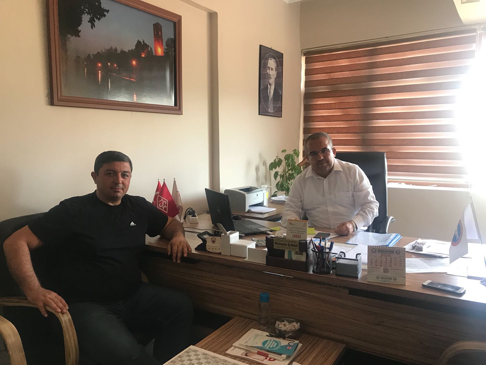 BAŞARILI MÜDÜR TAKDİR TOPLUYOR